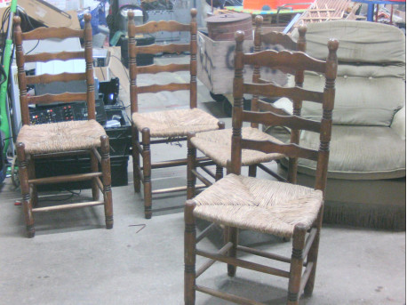 LOT DE 4 CHAISES