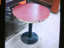 TABLE BAR