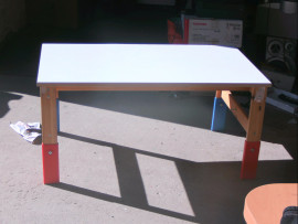 TABLE ENFANT BRICO